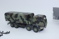 Herpa 746922 Iveco Trakker 8x8 geschützt Pritschen LKW Flecktarndesign  1:87 H0