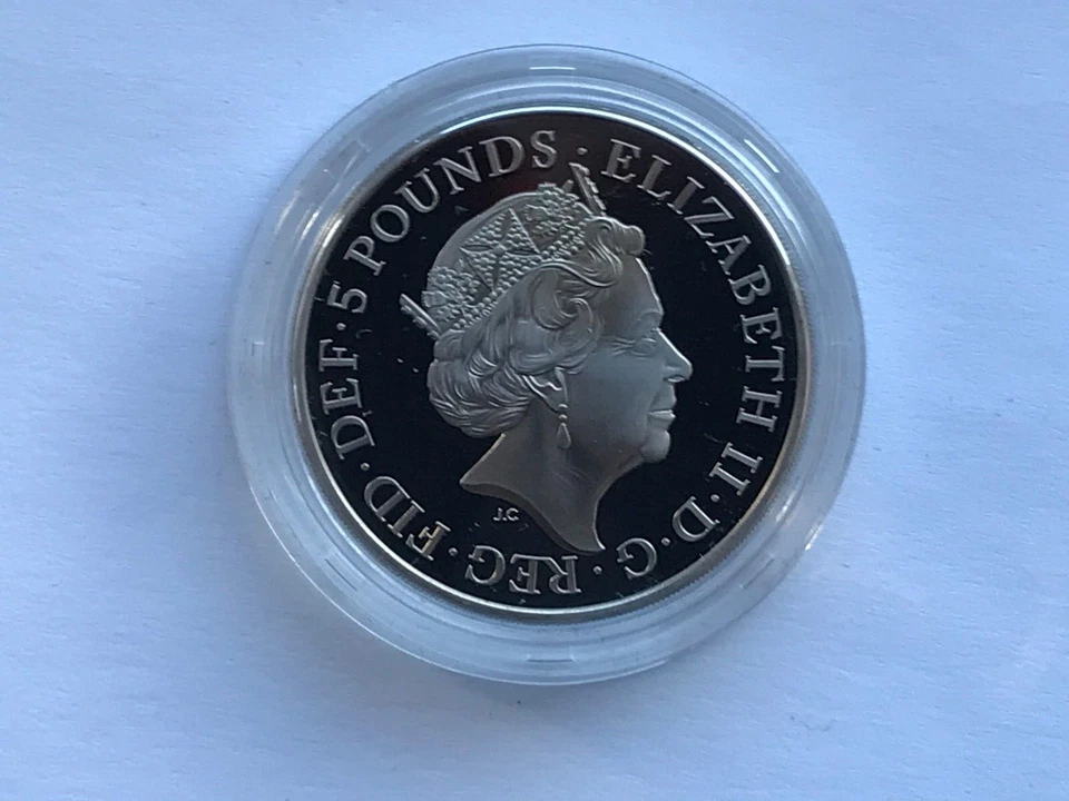 Simply Coins~ 2017 PREMIUM PROOF HOUSE OF WINDSOR proof FIVE 5 POUND - Image 4 of 4