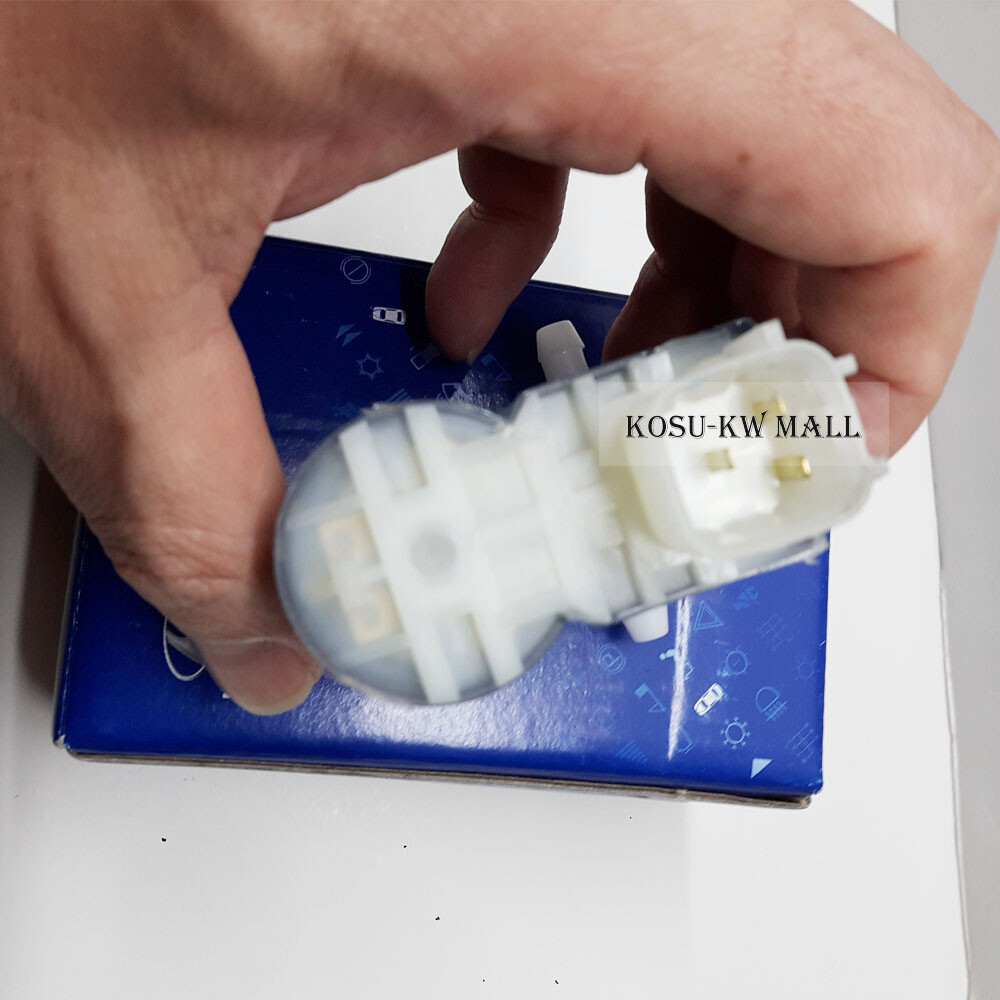 NEW OEM Washer Pump Windshield 985102L100 for 1517 HYUNDAI Tucson