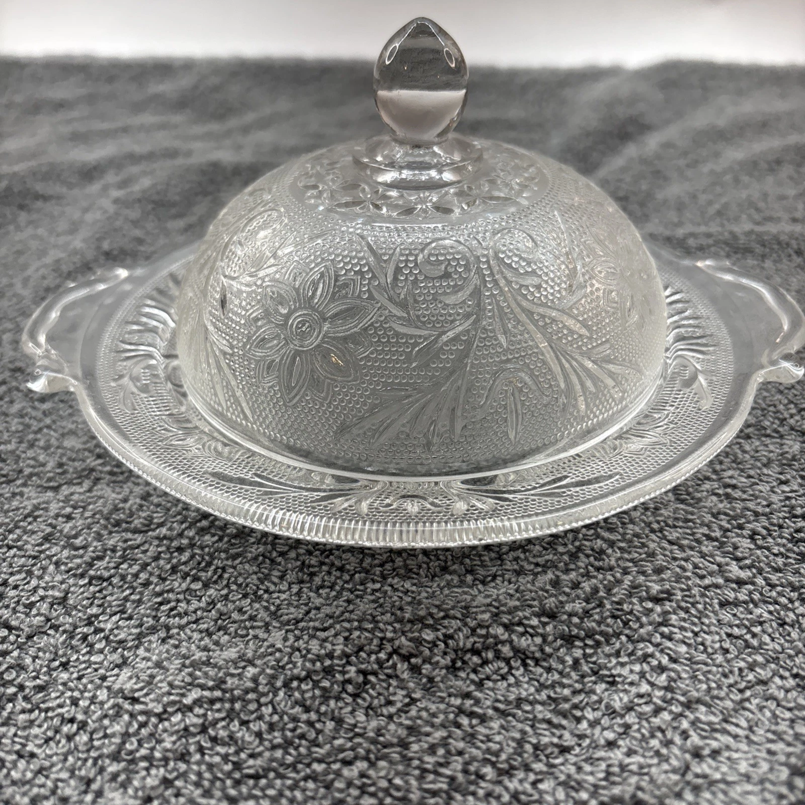 Vintage Anchor Hocking “Sandwich Clear” Glass Round Covered Butter Dish