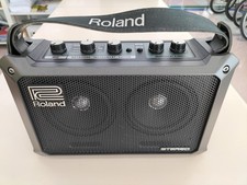Roland MB-CUBE Mobile Cube Battery Stereo Amplifier Guitar Mic Amp Rare Used