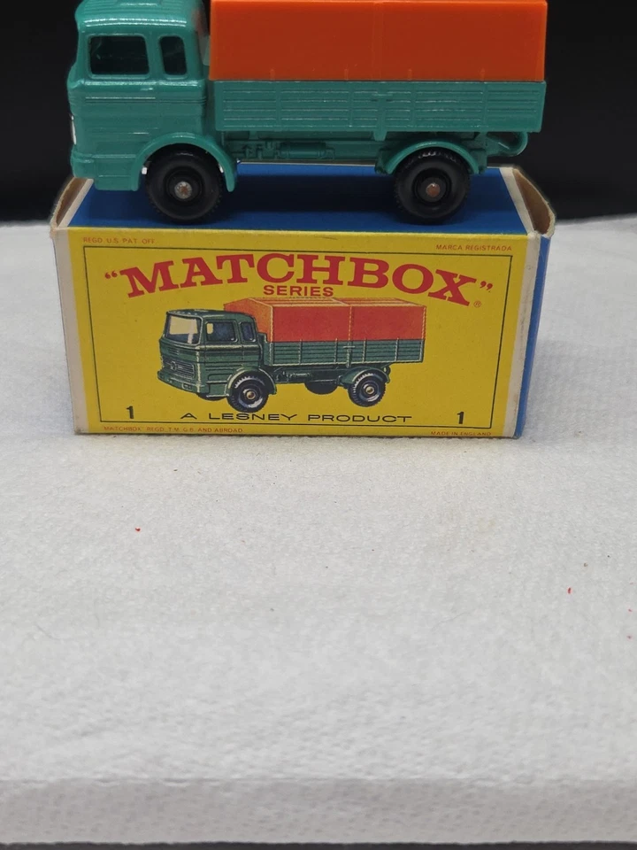Camión Mercedes Matchbox Series Lesney #1 con caja tapa naranja carrocería verde Foto 2 de 4