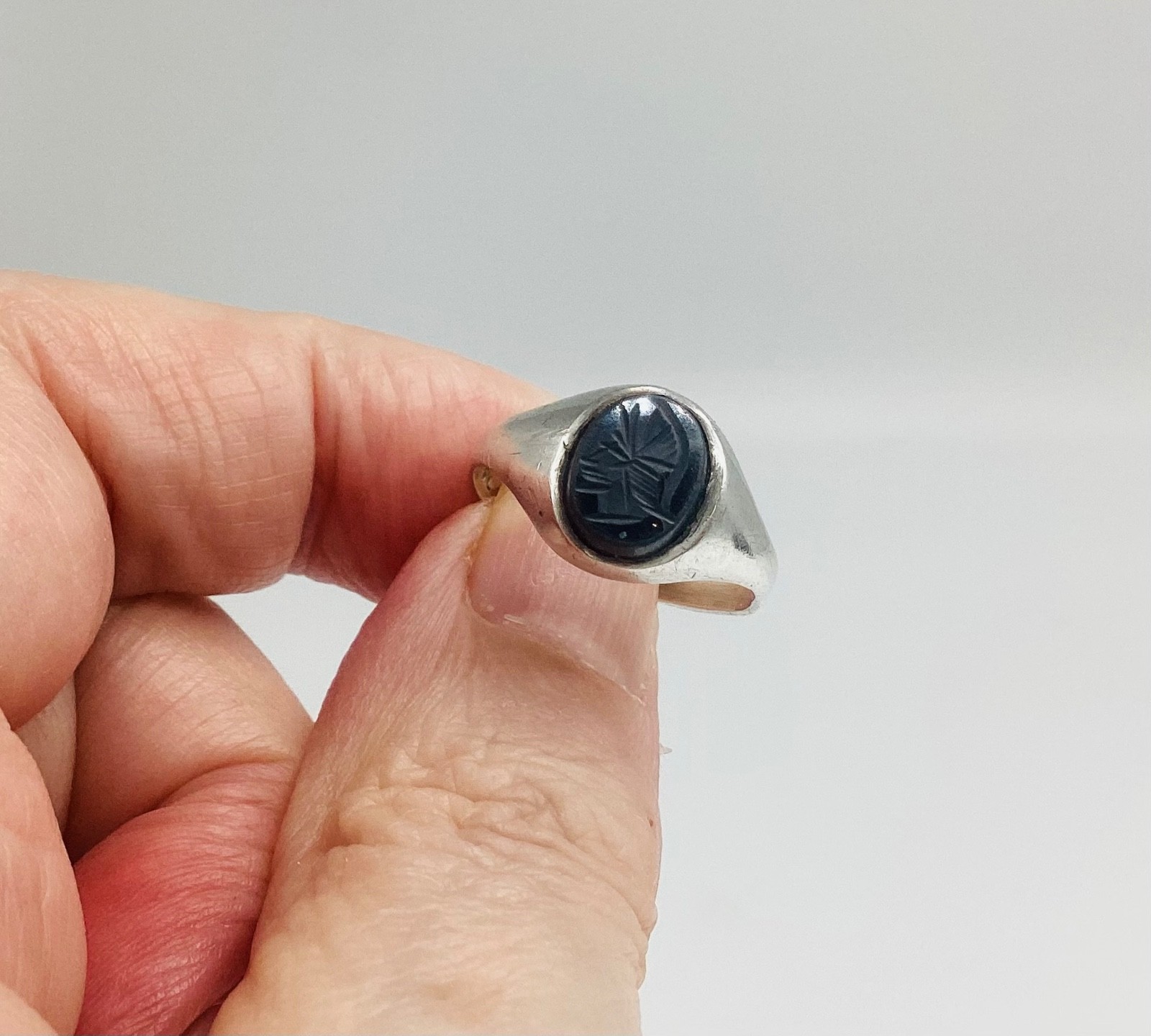 Solid Silver Signet Ring Intaglio Roman Centurion… - image 4