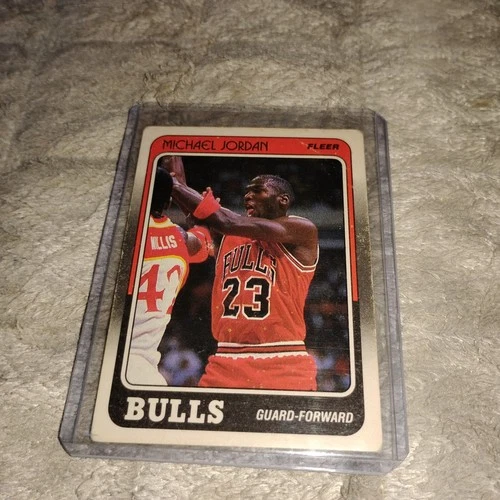 1988-89 Fleer Michael Jordan #17 Low Grade Read Description