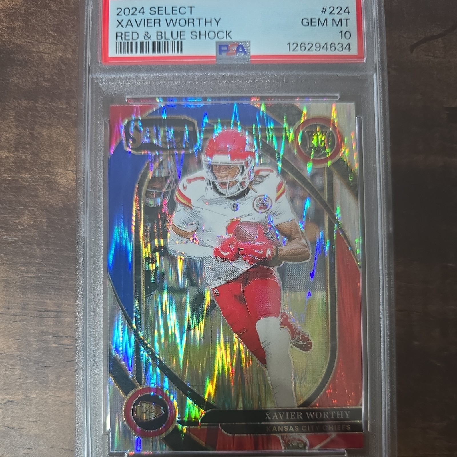 🌟 XAVIER WORTHY - 2024 Panini Select RED BLUE SHOCK PRIZM RC #224 - PSA 10