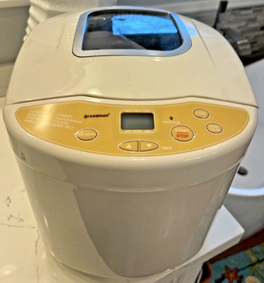 Breadman TR520 Bread Maker Machine 8 Settings 2lb Loaf Auto Bake Dough White
