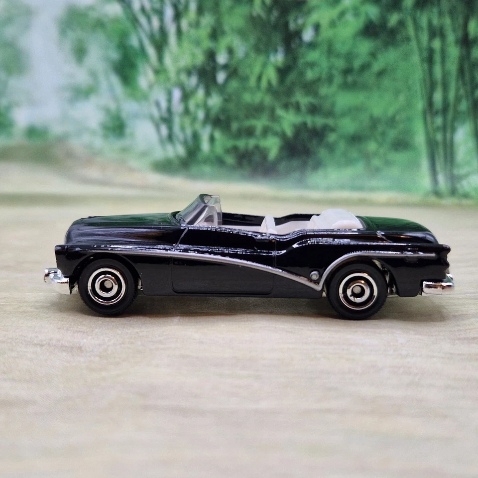 Matchbox  '53 Buick Skylark Diecast Model Car 1/64 (59) Excellent Condition - Image 4 of 4