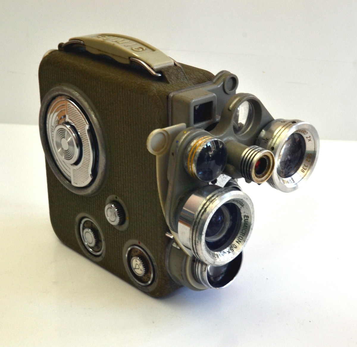 EUMIG C3R オーストリア製 8mm映画カメラ 三連ターレット式レンズ EUMIG C3R オーストリア製 8mm映画カメラ 三連ターレット式レンズ