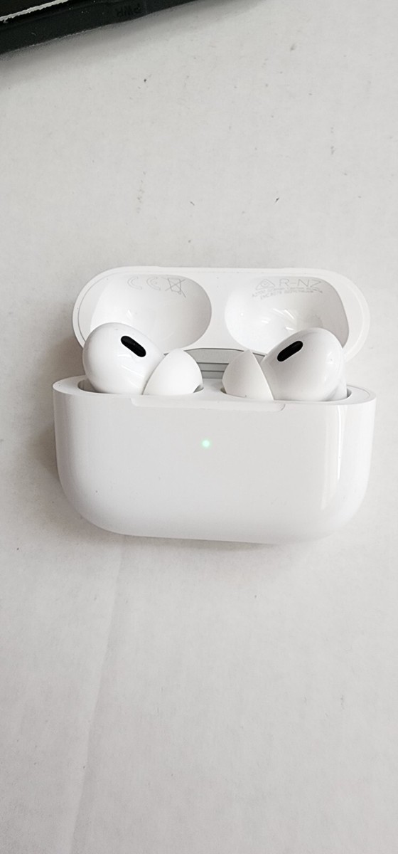 Apple AirPods Pro Replacement Left/Right/Charging Case A2190 Apple AirPods Pro Replacement Left/Right/Charging Case A2190