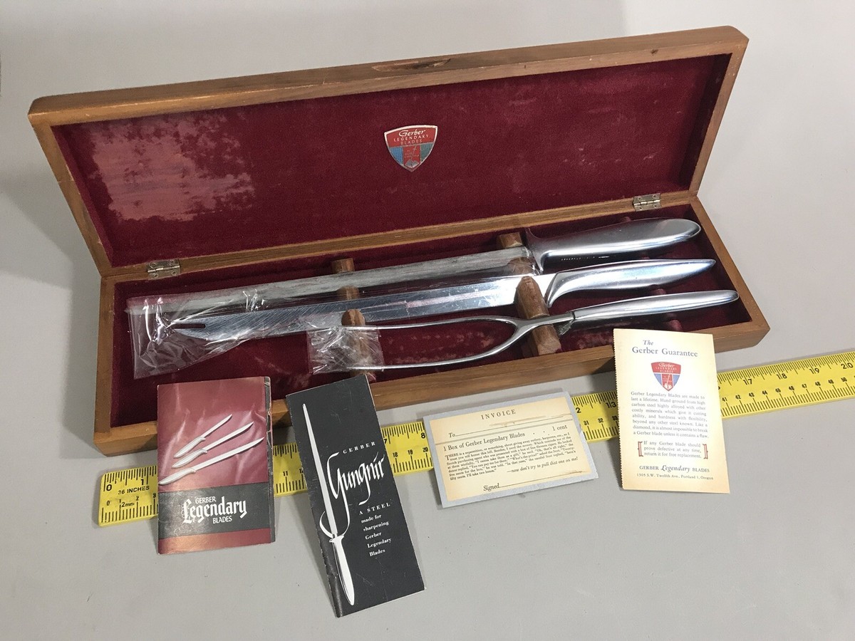 Vintage GERBER LEGENDARY BLADES 3 pc CARVING SET in WALNUT BOX