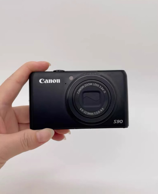 Canon PowerShot S90 10MP Digital Camera 3.8x Optical Zoom 3Inch LCD High Clarity