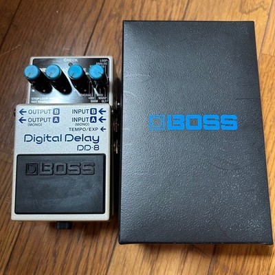 Boss DD-8 Digital Delay Effektpedal Looper für E-Gitarre 11 Verzögerungsmodi DD8