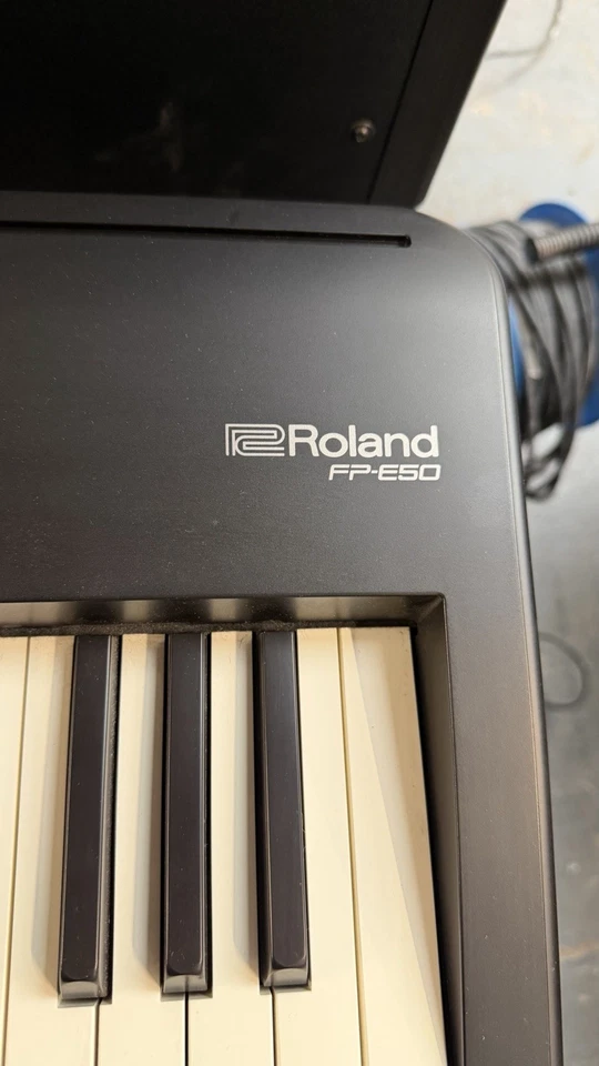 Roland FP-E50 88-Key Digital Piano, B-stock. Full manufacturer warranty, photo 4 of 5