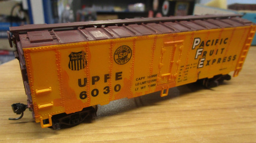 HO Scale: PFE 40' Refrigerator Car #6030 by Revell | Condition: Used