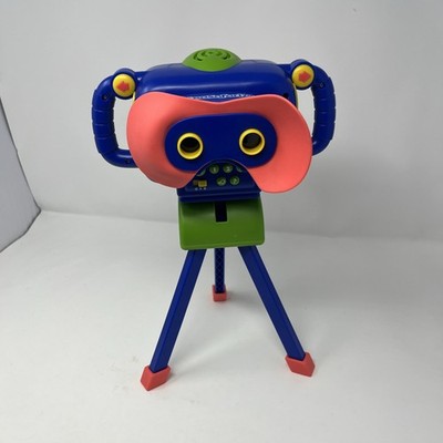 Educational Insights GeoSafari Jr. Talking Wildlife Camera, Voice & Photography