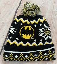 Batman Beanie Hat NWT adult Unisex Black Yellow Pom Pom Fair Isle