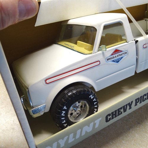 Vintage Nylint Chevy Pickup Truck In Box, 4411 Briggs & Stratton, Nice - Picture 7 of 11