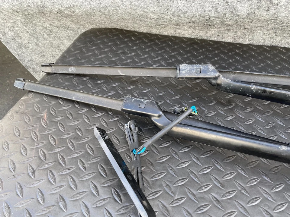 梅赛德斯 R231 Sl550 Sl400 Sl63 挡风玻璃刮刀臂组件套件 OEM — 第 4/4 张图片