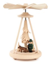 Miniaturowa piramida leśnik łowca z psem | piramida ciepłego powietrza