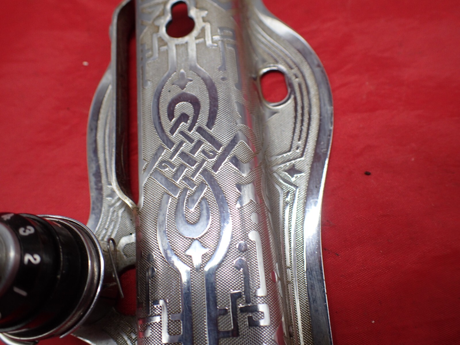 Vintage 1937 Singer 1591 Sewing Machine AG771800 Ornate Front & Side