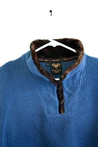 Wooly Bully Wear Large Colorado blue 1/4 toggle fleece pullover faux fur claw - Picture 8 of 8