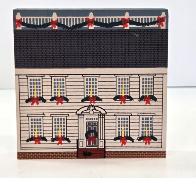 Cat's Meow Village New England Christmas Series Hunter House 1989