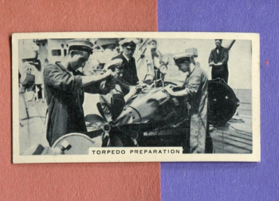 1938 ARDATH LIFE IN THE SERVICES TOBACCO CARD #9 ROYAL NAVY TORPEDO PREP