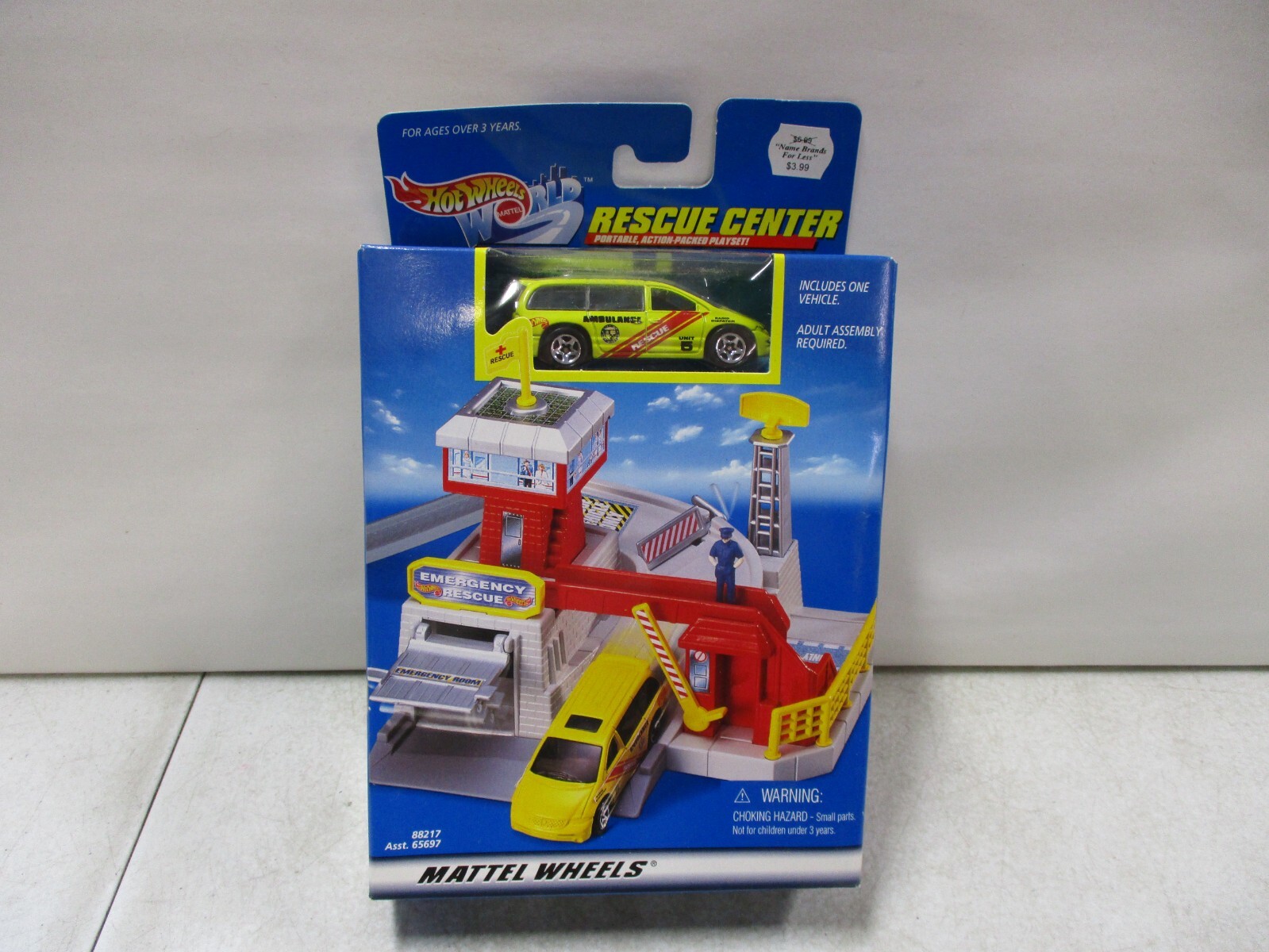 2000 Hot Wheels Rescue Center