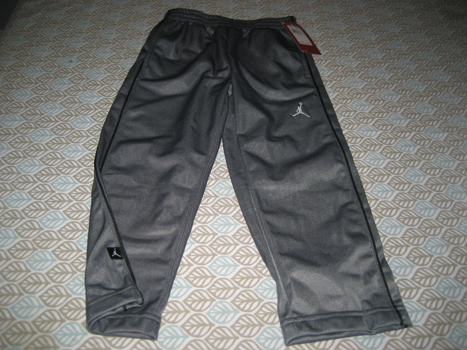 Picture 1 of 1