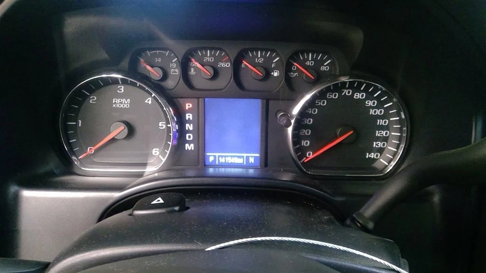 Volante usado se adapta a: Chevrolet Silverado 1500 2014 camioneta grado A Foto 4 de 4