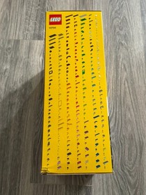 LEGO 10704 Classic Creative Box - 900 Pcs - Brand New Sealed 2016 Retired & Rare