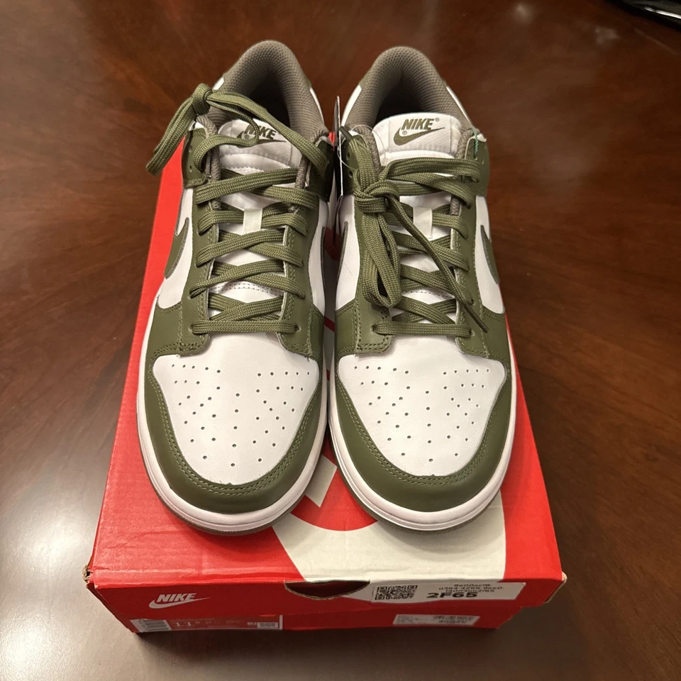 Nike Dunk Low Medium Olive M10/W11.5  Foto 2 de 4