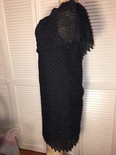 Kensies Medium Eyelet Off The Shoulder Black - Picture 4 of 9
