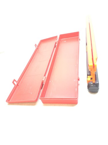 SS799-S Fleetrite Signal-Stat Warning Triangle Kit SS799-S Warning Triangle Kit - Picture 4 of 5
