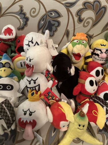 Massive Lot Of 80 Super Mario Push Clawee Mini To 10 Inch - Picture 6 of 7