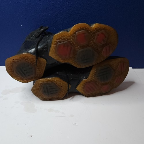 Scarpe da basket uomo Nike LeBron 13 XIII Elite nere taglia 10 RARE - Foto 6 di 8