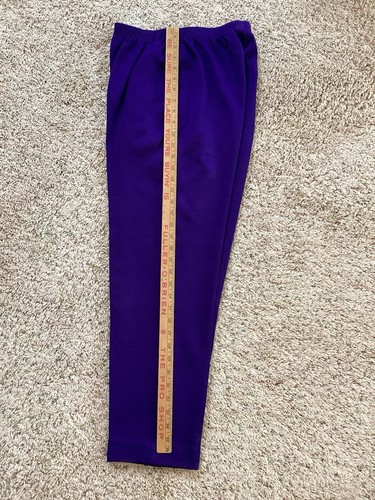 Woman’s Vintage Alfred Dunner Purple 2 Piece Set Size Large Top & Size 12 Pants - Picture 9 of 12