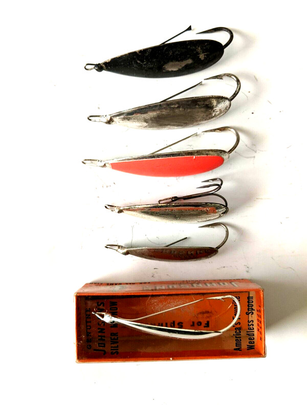 Lot of 6 vintage Johnson's Silver Spoons - 1 new in box