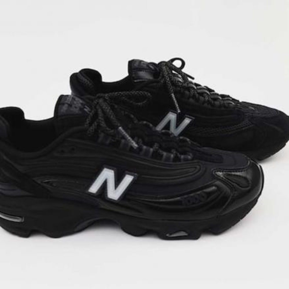 Beams Exclusive New Balance 1000 Black M1000BBE Men's Size Beams Exclusive New Balance 1000 Black M1000BBE Men's Size