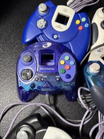 Broken Lot of 8 Sega Dreamcast Wired Controllers And 1 Light Gun As Is Repair