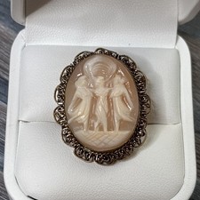 Vintage Three Graces Cameo Brooch in Gold-Tone Filigree Frame — listing 4