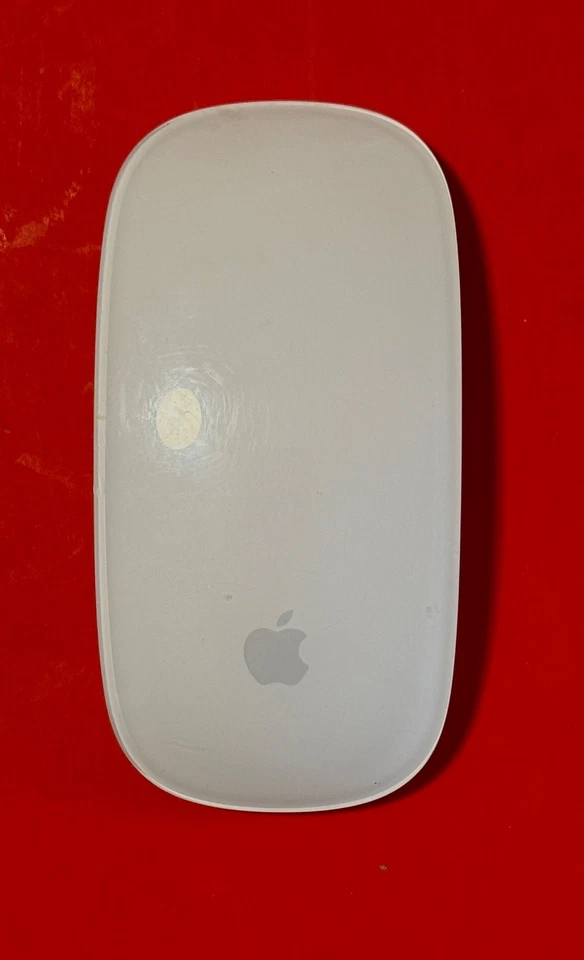 Apple A1657 Magic Mouse 2 Wireless Mouse  white/Silver  w/ USB-C to Lightning - Image 2 of 4