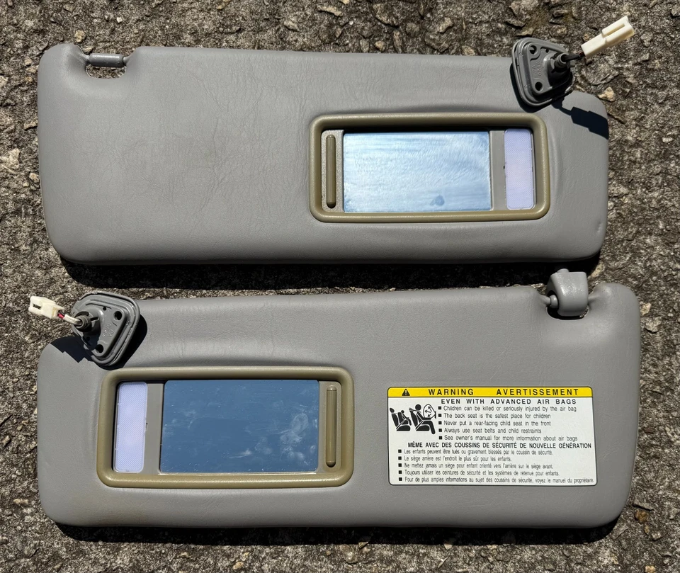 TOYOTA HIGHLANDER 2001-2007 OEM Gray Driver & Passenger Side Lighted Sun Visors — 第 2/3 张图片