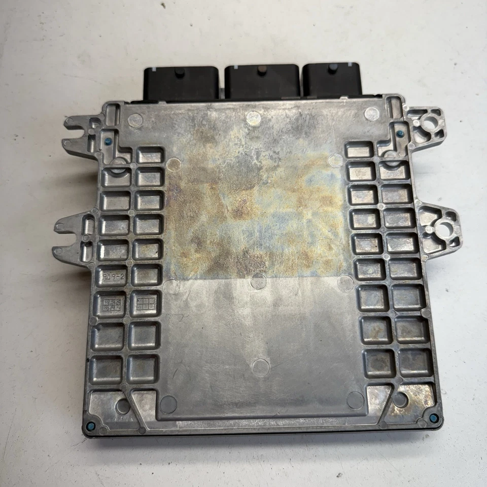 Módulo de control del motor Nissan 370z 2013-2017 ECU OEM NEC015-658 automático Foto 3 de 4