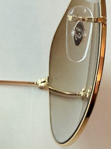 Ray-Ban Aviator Gradient Sunglasses with Gold Frame and Blue Lens - 第 6/9 張圖片