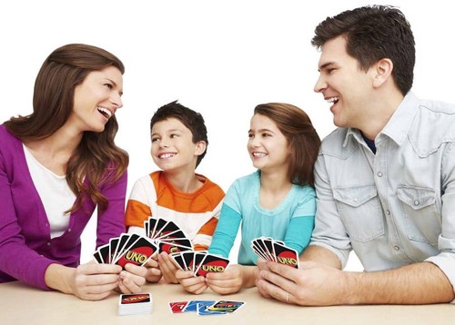 Mattel Games UNO: Classic Card Game - Picture 3 of 6