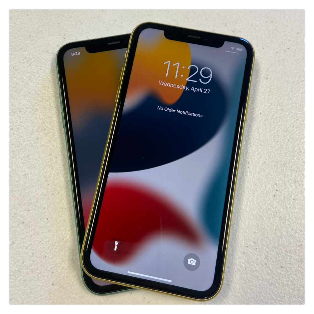 美品　iPhone 11 64GB Amazon.com: Apple iPhone 11, 64GB, White for Verizon (Renewed