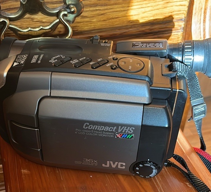Picture 1 of 6