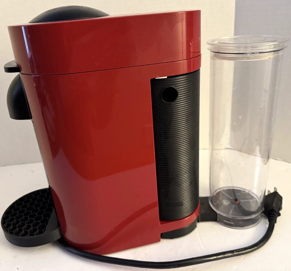 DeLonghi Rojo y Negro Nespresso ENV150R Cafetera Espresso Hungría Completa Foto 4 de 4