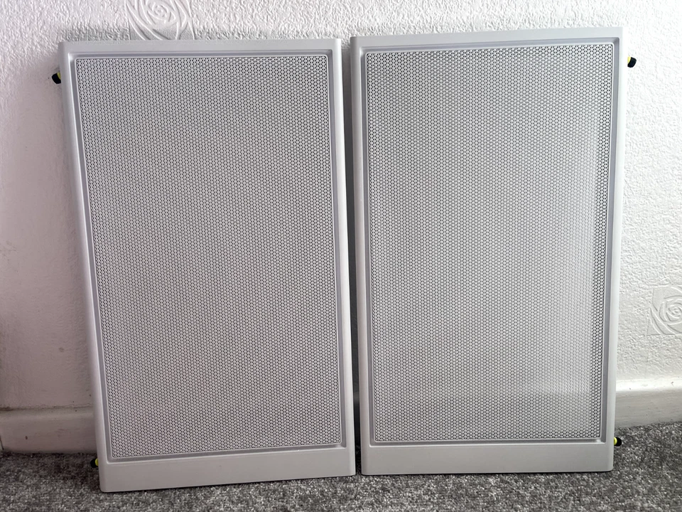 Corsair 2000D Airflow Mini Tower PC Case - Panels only in white - Image 3 of 4